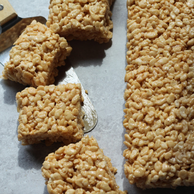 Foggy coffee-infused rice krispies.
